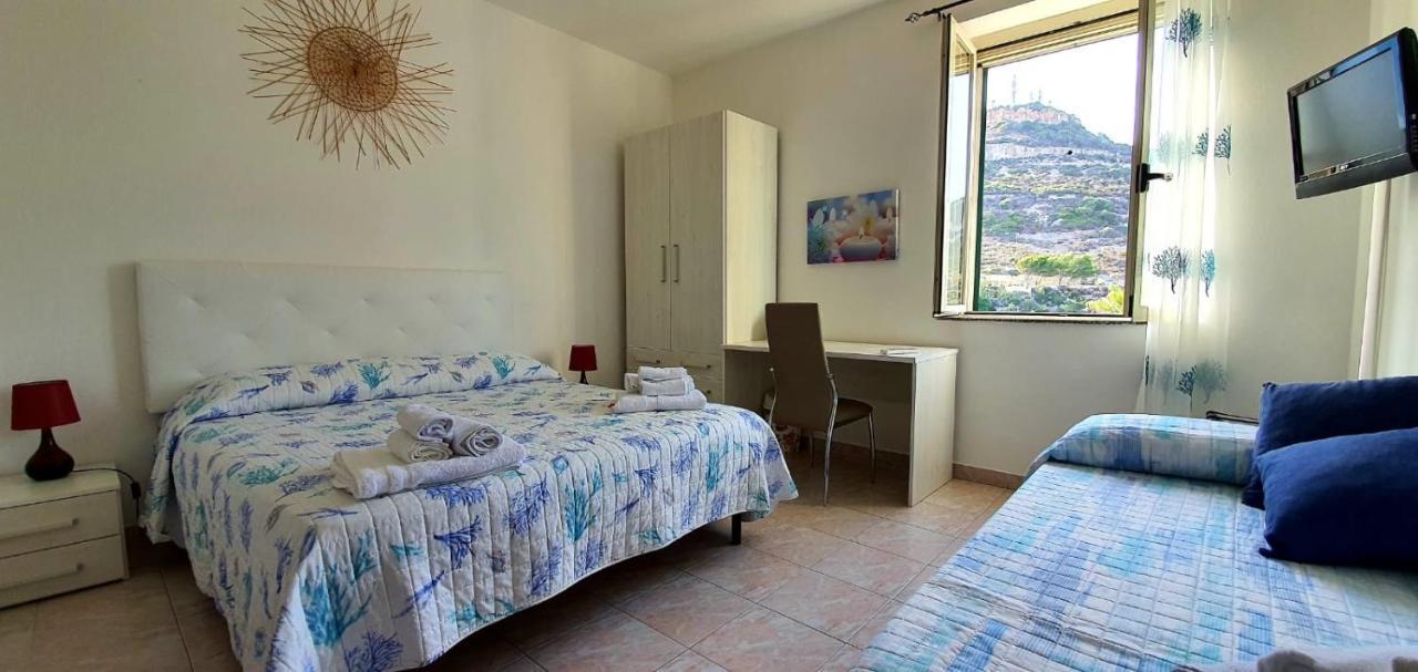 B&B Del Porto Боза-Марина Экстерьер фото