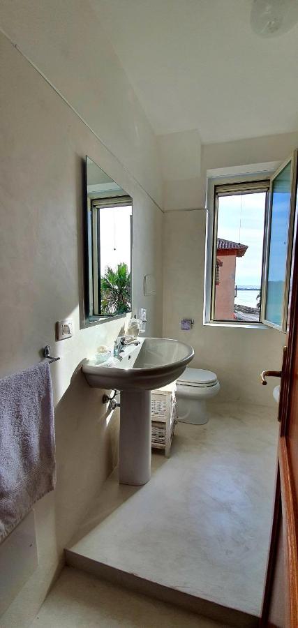 B&B Del Porto Боза-Марина Экстерьер фото