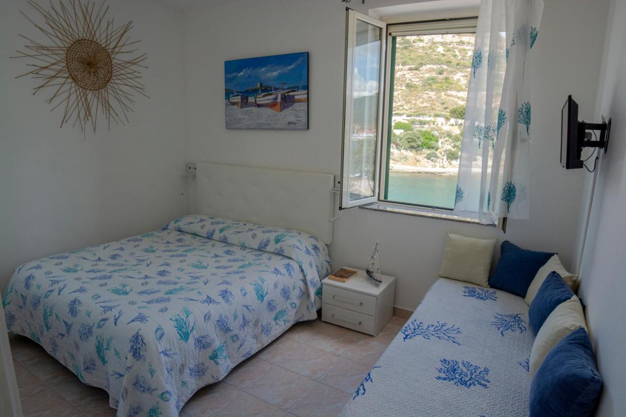 B&B Del Porto Боза-Марина Экстерьер фото